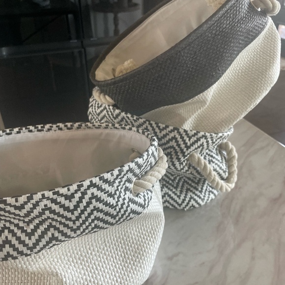 SET OF 3 SMALL BLACK AND WHITE STORAGE BASKETS - Picture 12 of 13